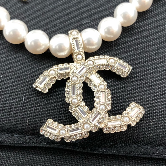 Chanel Necklace - Picture 3 of 6